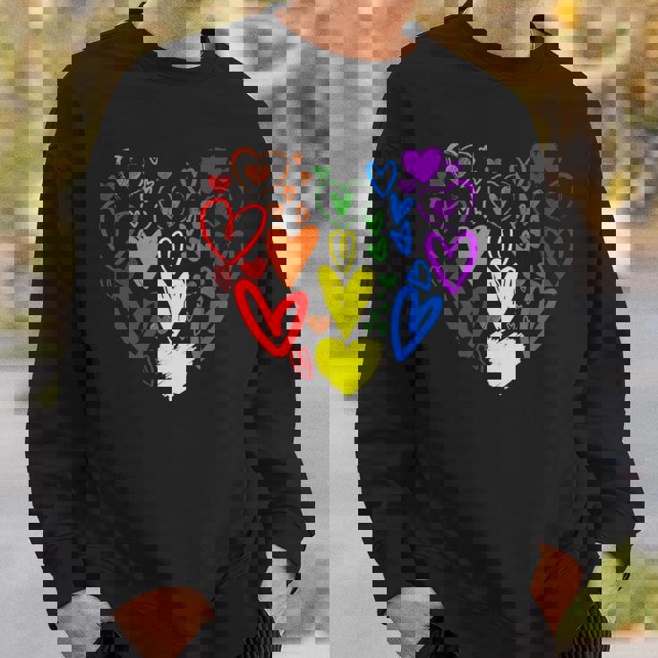 Lgbtq レインボーフラッグハート Lgbtqia バレンタインデー プライドムーン スウェットシャツ 彼への贈り物
