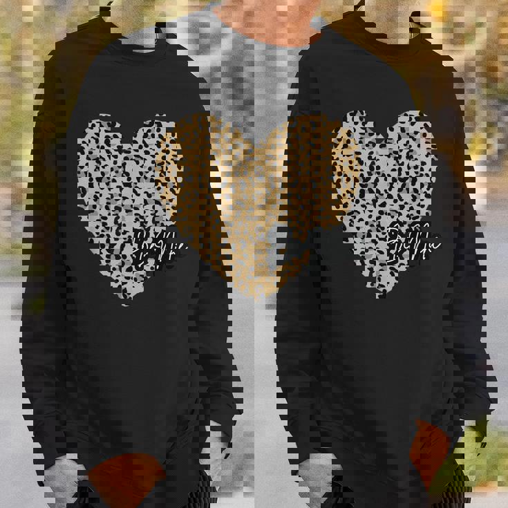 Be Mine ヒョウ柄 ハート スウェットシャツ 彼への贈り物