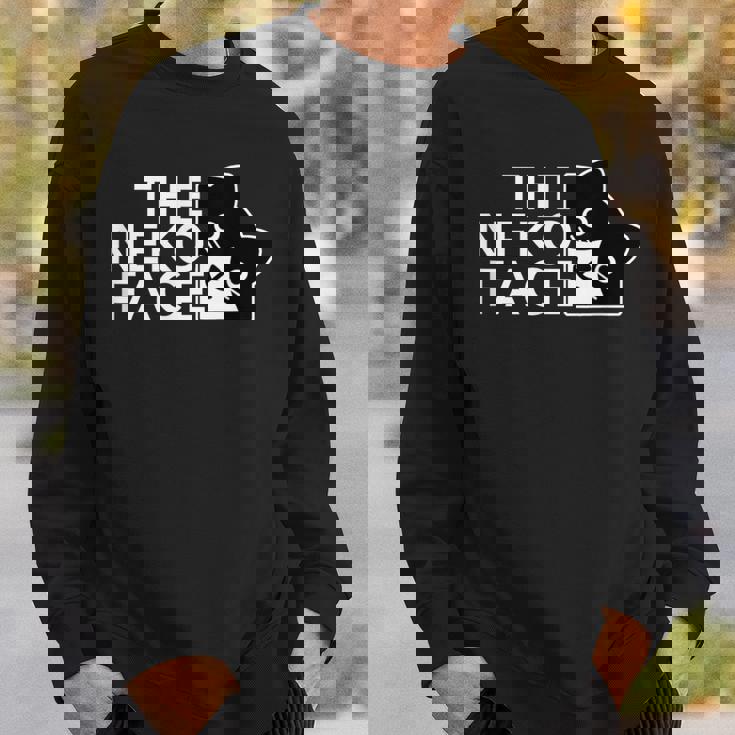 The Neko Face ザ・ネコ・フェイス《ホワイト文字》猫 ハチワレ パロディ ゆるくて かわいい 面白 イラスト スウェットシャツ 彼への贈り物