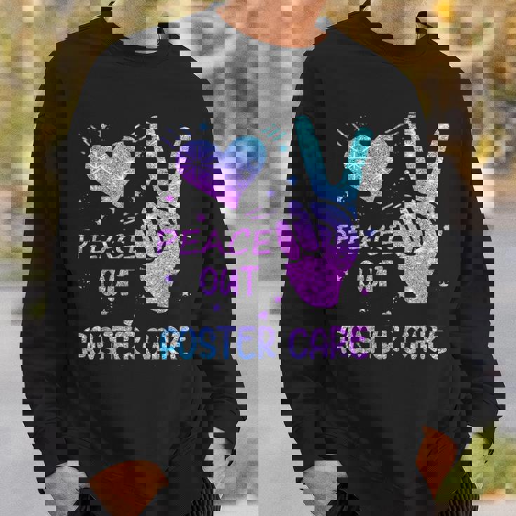 Peace Out フォスターケア 養子縁組 ごっちゃの日 2023 スウェットシャツ 彼への贈り物