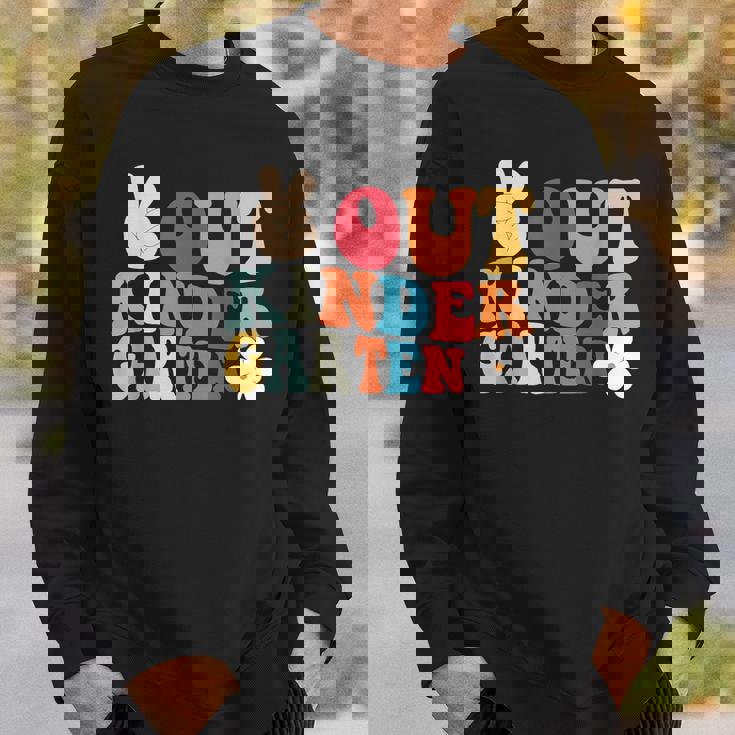 Peace Out 幼稚園 卒業 ピースアウト 幼稚園 スウェットシャツ 彼への贈り物