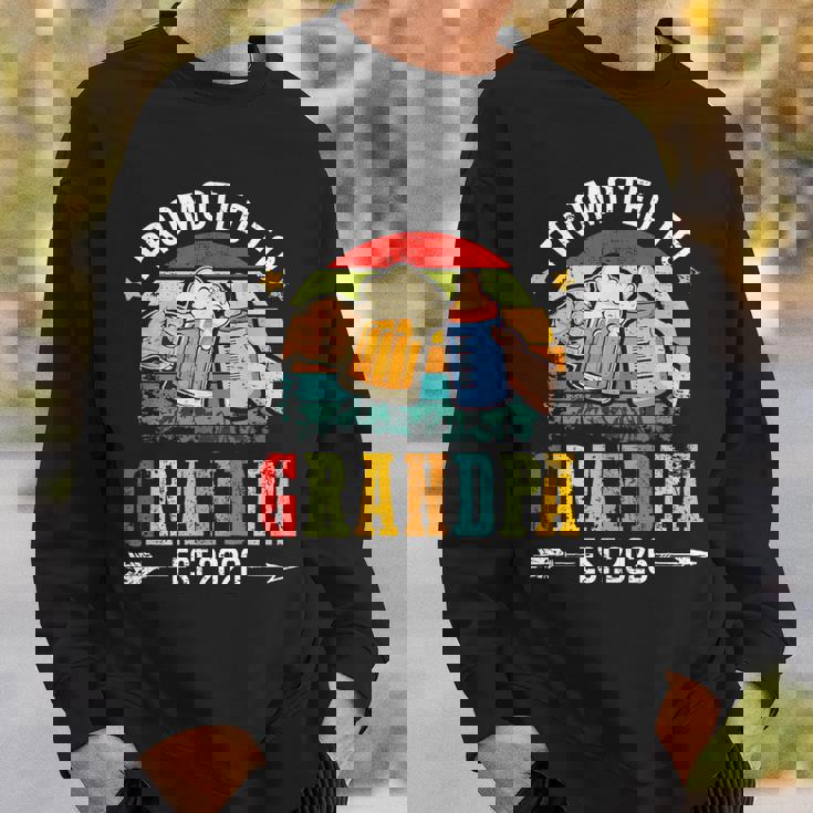 メンズ Promoted To Grandpa Est 2026 Dad To Be スウェットシャツ 彼への贈り物