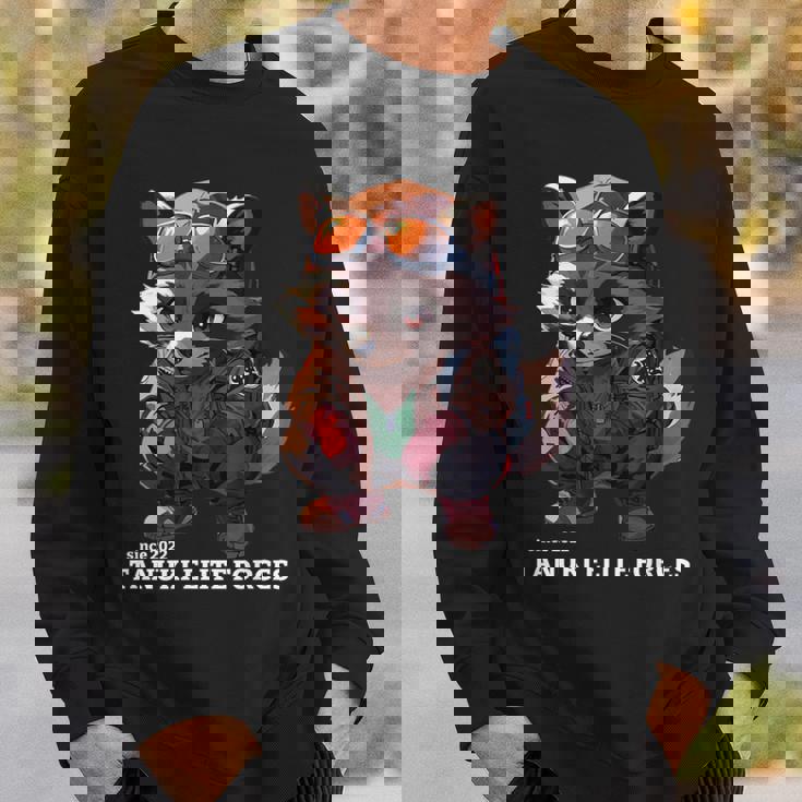 Tanuki Elite Forces No2 タヌキ精鋭部隊 かわいい狸 アニマル 動物 おもしろ 漢字 たぬき スウェットシャツ 彼への贈り物