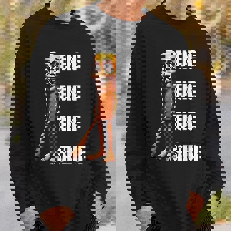 Tung Tung Tungahur イタリアンブレインレッドミーム スウェットシャツ 彼への贈り物