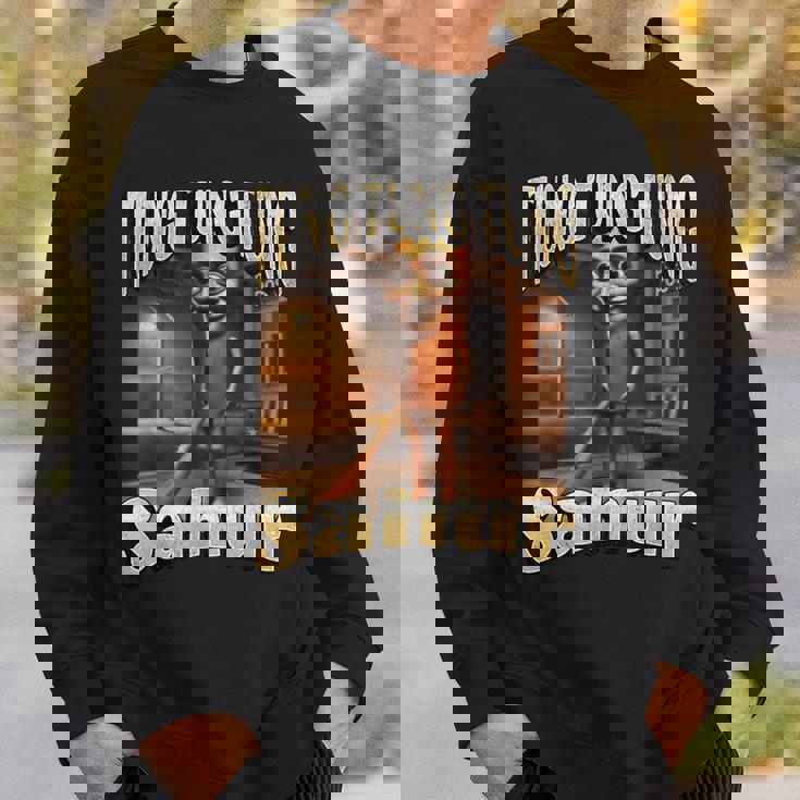 Tung Tungahur 面白いイタリアンブレインロットミームグラフィック スウェットシャツ 彼への贈り物