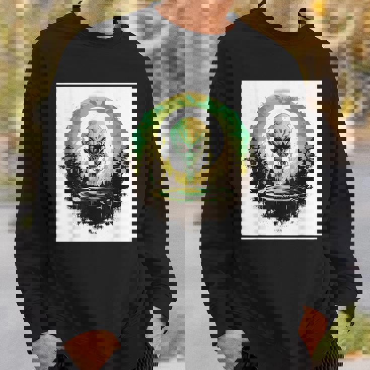 かわいいグリーンエイリアンヘッドufoスペースフェイス スウェットシャツ 彼への贈り物