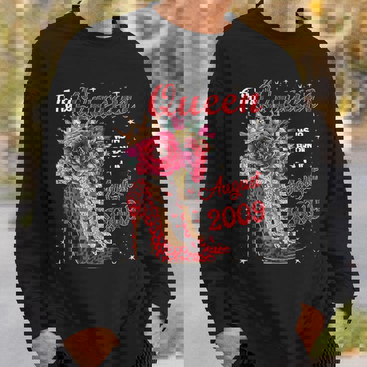 この女王は2009年8月に誕生しました。 スウェットシャツ 彼への贈り物