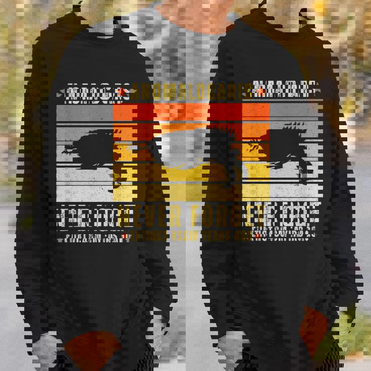 アノマロカリスは絶滅した節足動物を決して忘れない スウェットシャツ 彼への贈り物