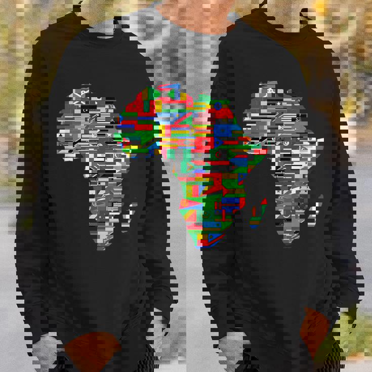 アフリカの地図-アフリカの国の旗の贈り物が付いているアフリカの地図 スウェットシャツ 彼への贈り物