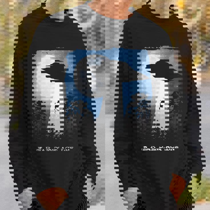 エイリアン アブダクション 牛 Ufo We Are Not Alone ギフト スウェットシャツ 彼への贈り物