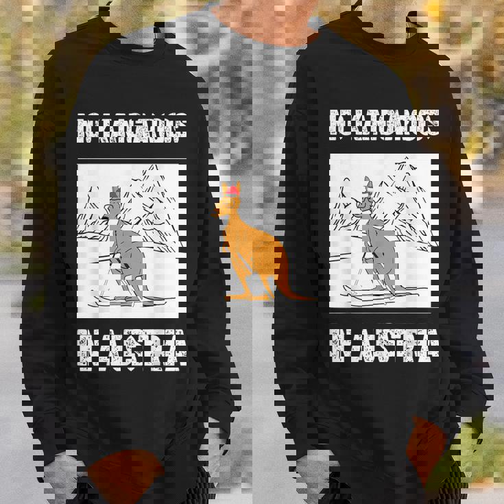 オーストリアにカンガルーはいない 愉快なオーストリア旅行 スウェットシャツ 彼への贈り物