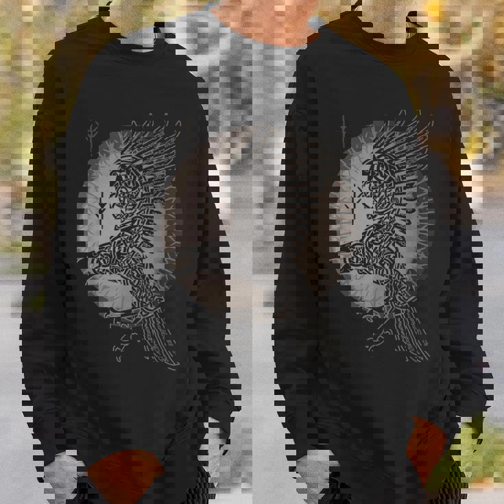 オーディンのカラス フギンとムニン フギンとムニン スウェットシャツ 彼への贈り物