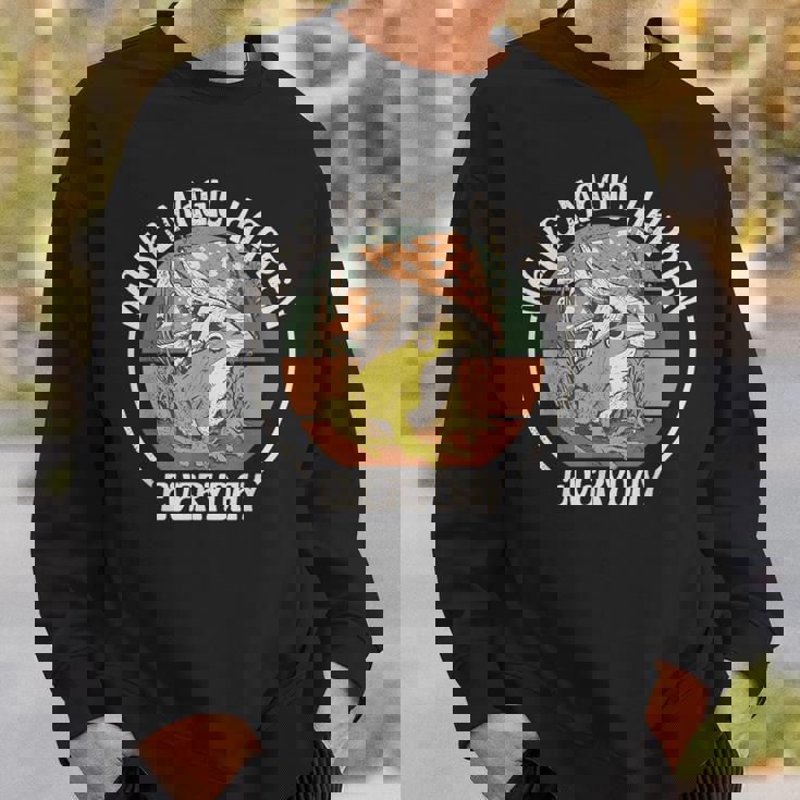 カエルとキノコ 毎日魔法を起こしましょう。 スウェットシャツ 彼への贈り物