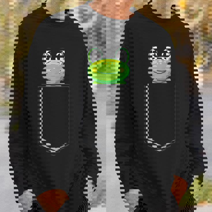 カエルポケットにカエルポケットペットカエルグリーンカエルポケット スウェットシャツ 彼への贈り物