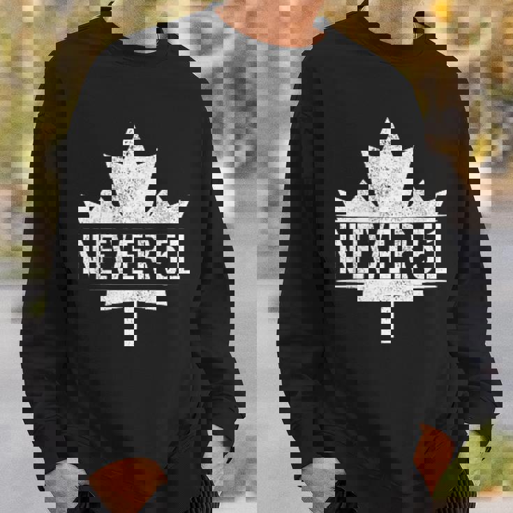 カナダ Never 51 Never 51Sttate カナダ カナダ 国旗 スウェットシャツ 彼への贈り物