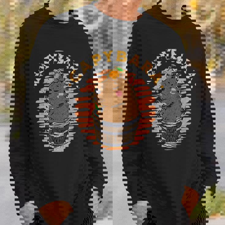 カピバラ 飼育員 動物 げっ歯類 自然 リラックス スパ スウェットシャツ 彼への贈り物