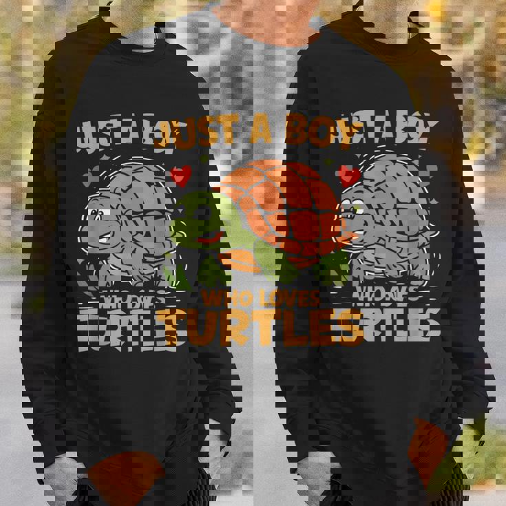 カメが大好きな少年 スウェットシャツ 彼への贈り物