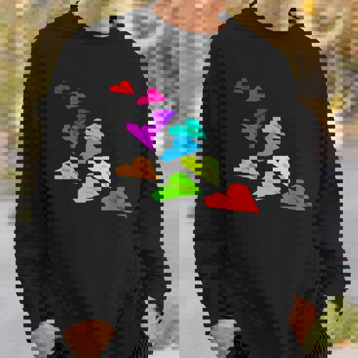 カラフルな紙飛行機デザイン 飛行機愛好家向け スウェットシャツ 彼への贈り物