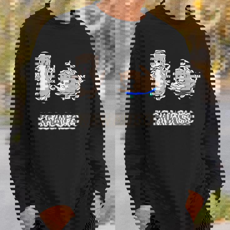 カワウソくん『スケボー』コツメカワウソ ゆるくて かわいい キャラクター イラスト スウェットシャツ 彼への贈り物