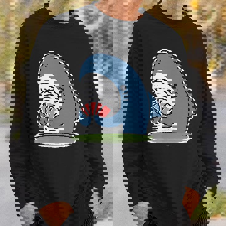 カード遊びをするサメ スウェットシャツ 彼への贈り物