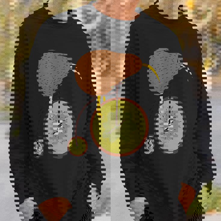 キウイフルーツバイクのキウイ鳥 スウェットシャツ 彼への贈り物