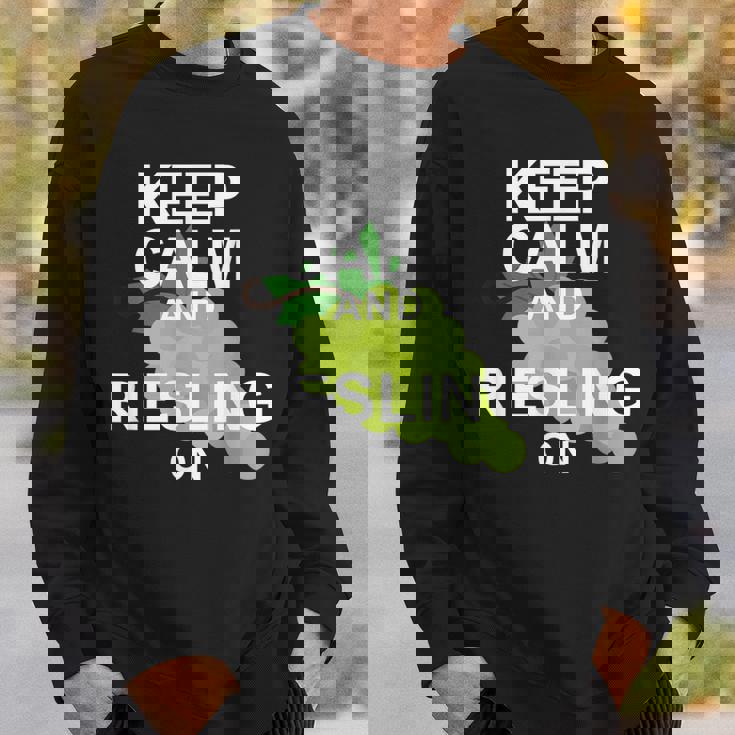 キープ・カームとリースリング・オン・ワイン スウェットシャツ 彼への贈り物