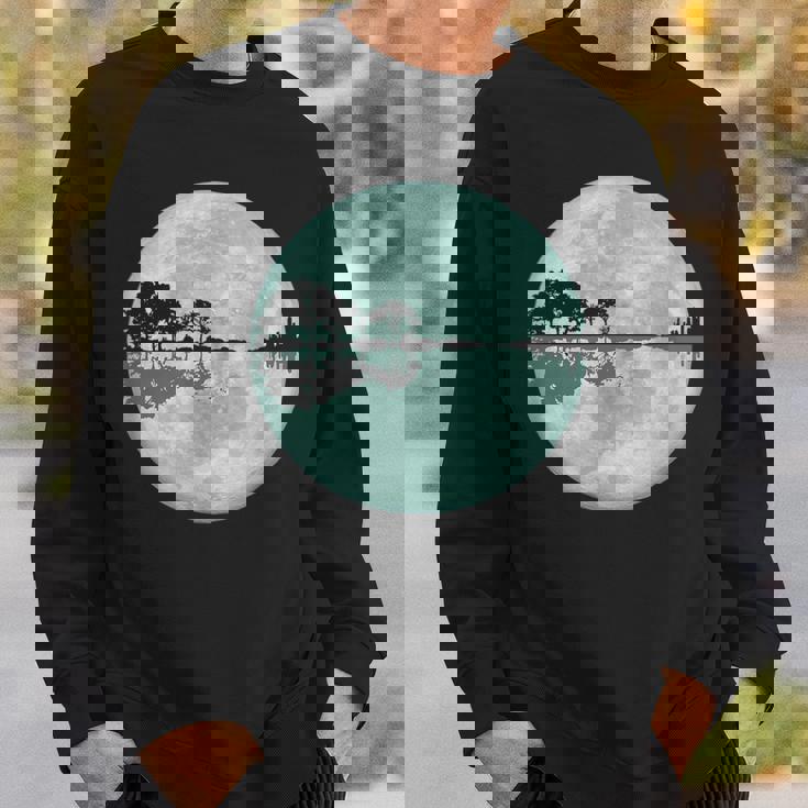 ギター 湖 反射 月 ギター ミュージシャン スウェットシャツ 彼への贈り物