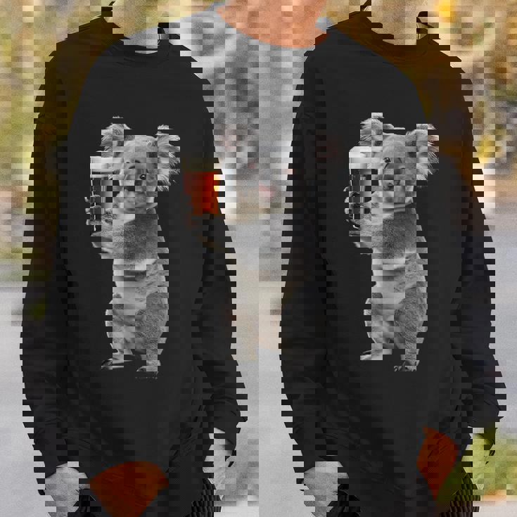 コアラ ビールを飲む リアル スウェットシャツ 彼への贈り物