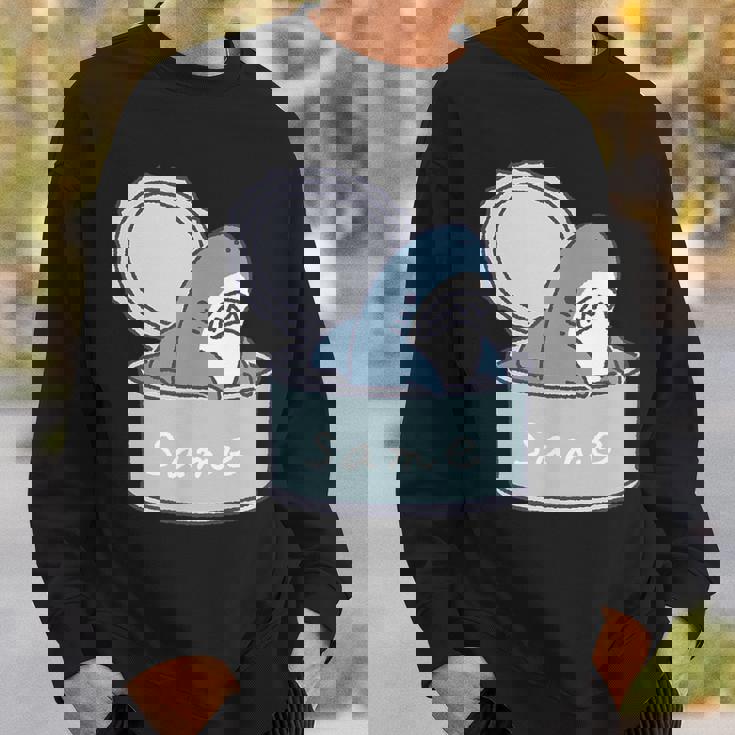 サメの缶詰め スウェットシャツ 彼への贈り物