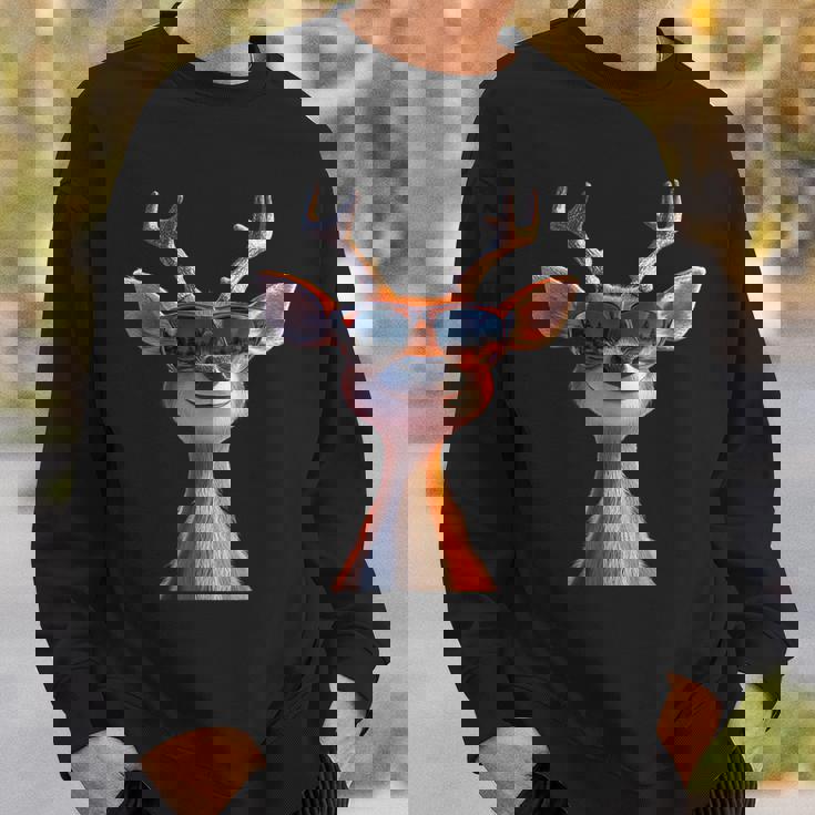 サングラスの角を持つ雄鹿狩猟鹿トナカイ赤鹿 スウェットシャツ 彼への贈り物