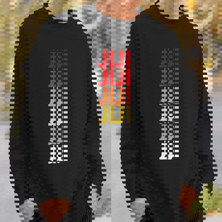 ジジのおじいちゃんが日本語でジジにちなんだカラフルな名前 スウェットシャツ 彼への贈り物