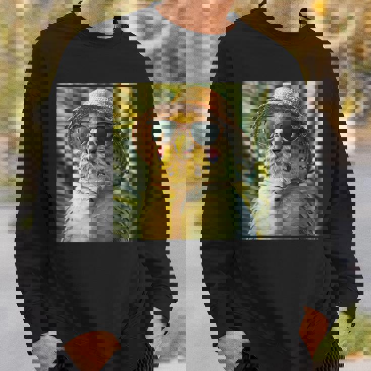 セキセイインコは休暇中、面白い動物、面白いオウム スウェットシャツ 彼への贈り物