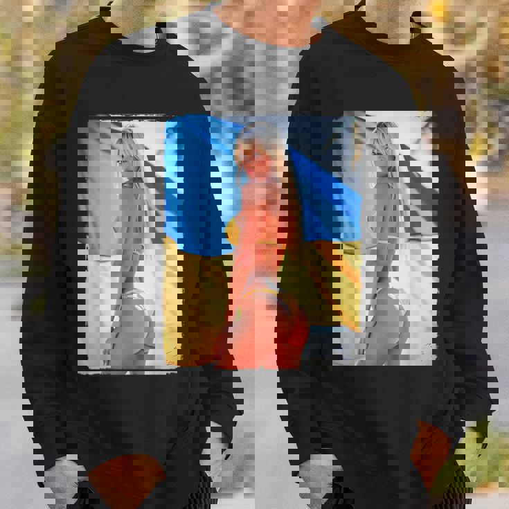 セクシーガールグラフィックtシャツ 「モダンピンナップガール&ウクライナ国旗2」 スウェットシャツ 彼への贈り物