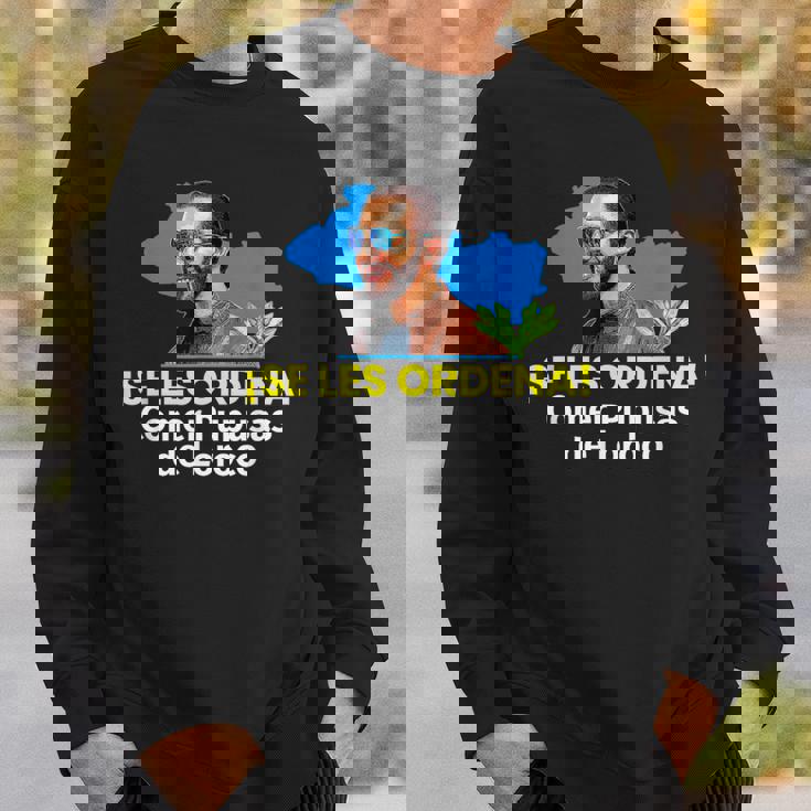 セ・レ・オルデナ・コメール・ププサス・デ・ロロコ、ナイーブ・ブケレ スウェットシャツ 彼への贈り物