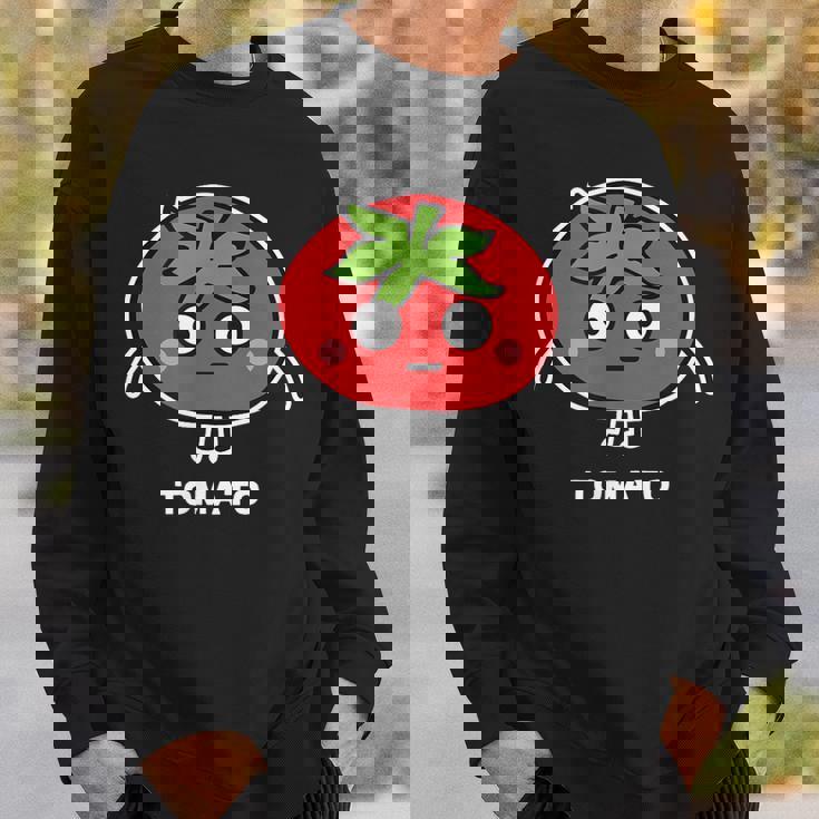 トマト 顔 イラスト かわいい おもしろ 面白い 簡単 シンプル ゆるい 野菜 スウェットシャツ 彼への贈り物