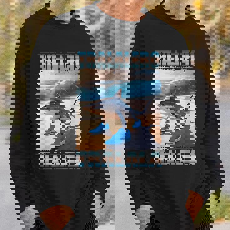 トラレロ トラララ ブートレッグ ブレイン レッド イタリアン ブレイン レッド ミーム スウェットシャツ 彼への贈り物