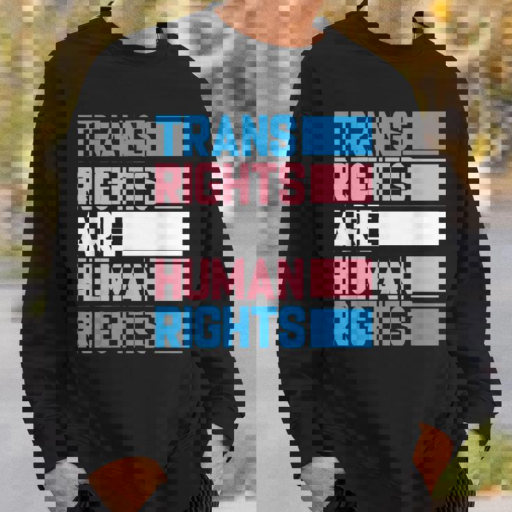 トランスライツは人権トランスジェンダープライドフラッグ スウェットシャツ 彼への贈り物