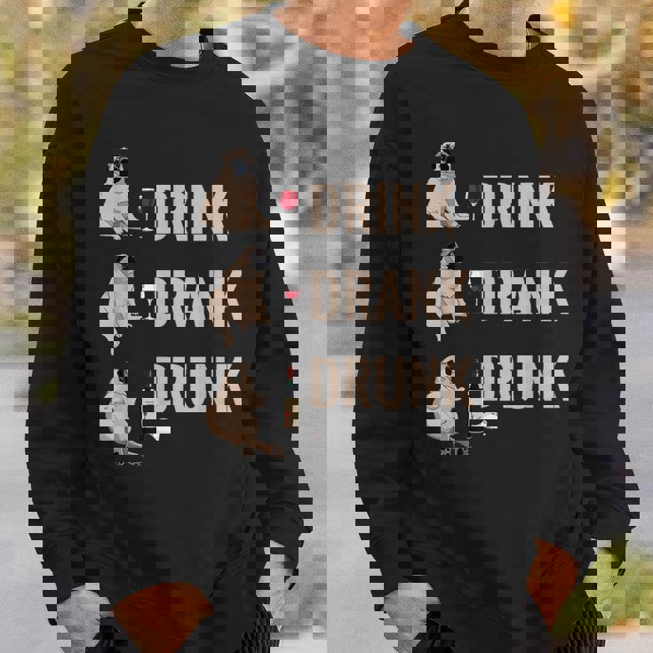 ドリンク 飲酒 パグ 飲酒 ワイン ミーム 面白い スウェットシャツ 彼への贈り物