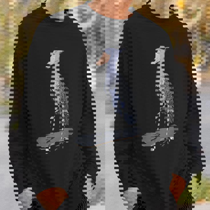 ハシビロコウ スケートボード 鳥 動物 図 バードウォッチング 贈り物 鳥類学者 生物学者 自然科学 スウェットシャツ 彼への贈り物