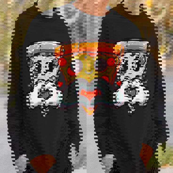 ハートの手でペパロニピザのスライス、かわいいピザ スウェットシャツ 彼への贈り物