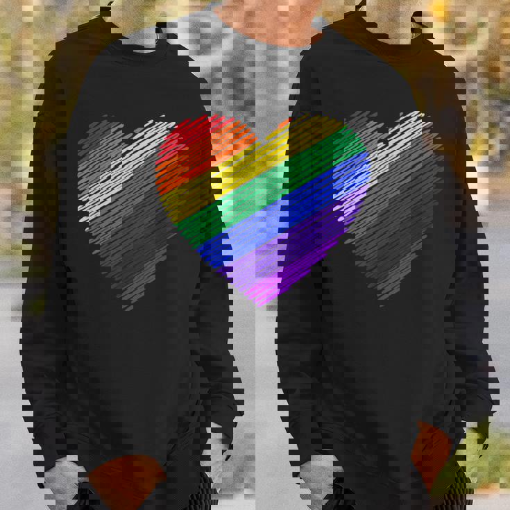 ハート・イン・ザ・カラーズ・オブ・ザ・レインボー スウェットシャツ 彼への贈り物