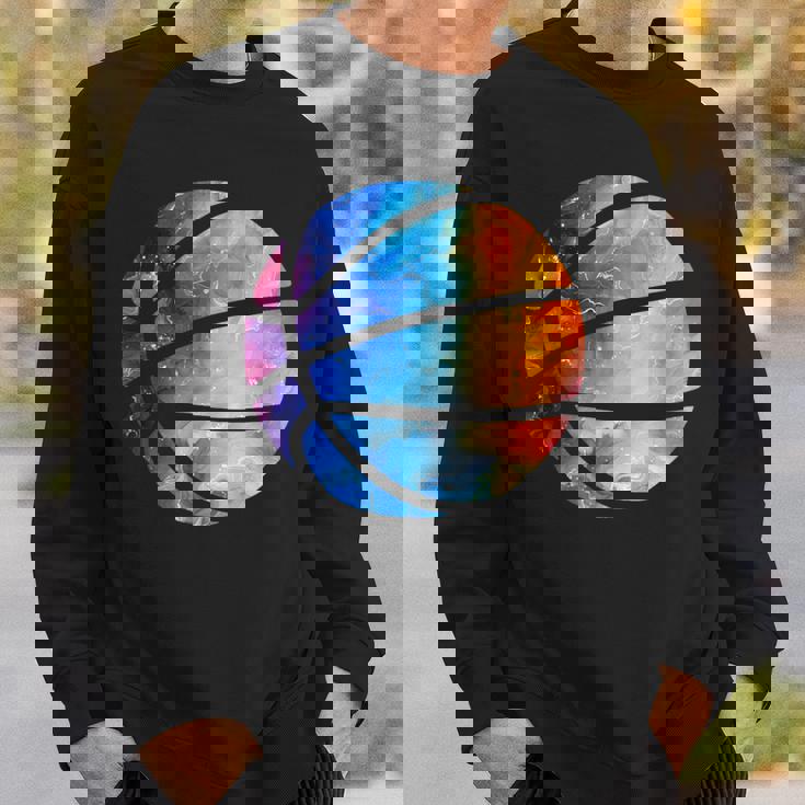 バスケットボールのシルエットカラフルな水彩画 スウェットシャツ 彼への贈り物