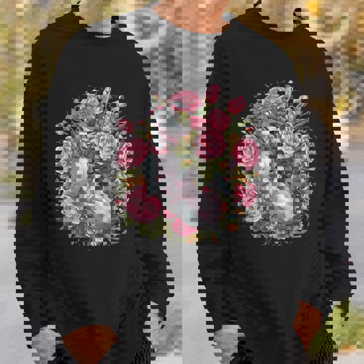 バラとチューリップを持つイタリアン・グレーハウンド犬 スウェットシャツ 彼への贈り物
