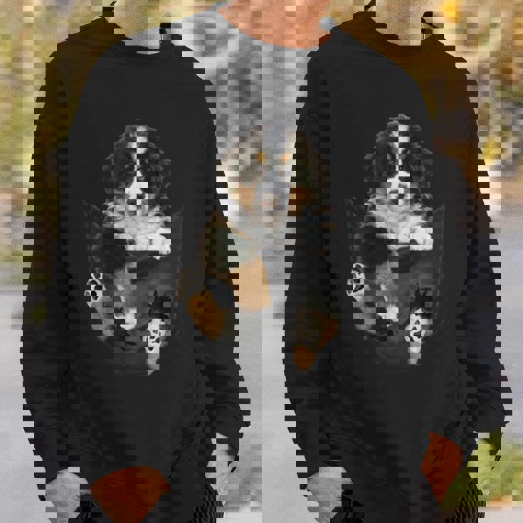 バーニーズ愛好家のためのポケットに入った面白いバーニーズマウンテンドッグ スウェットシャツ 彼への贈り物