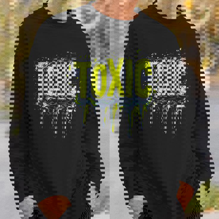 パワフルなエッジコスチュームのための大胆な有毒ステートメント。 スウェットシャツ 彼への贈り物