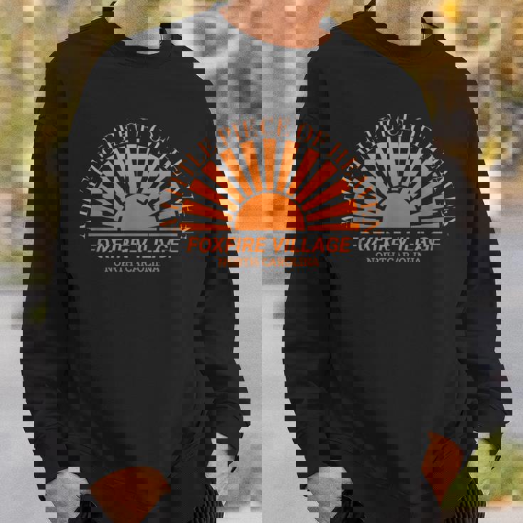 フォックスファイアービレッジノースカロライナアリトルピースオブヘブン スウェットシャツ 彼への贈り物