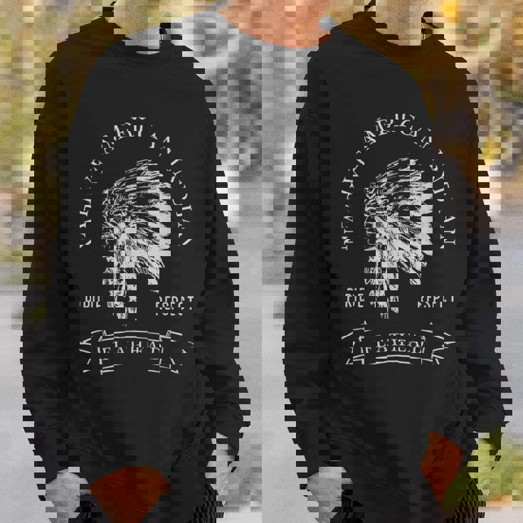フラットヘッド トライブ ネイティブアメリカン インディアン プライド リスペクト ダーク スウェットシャツ 彼への贈り物