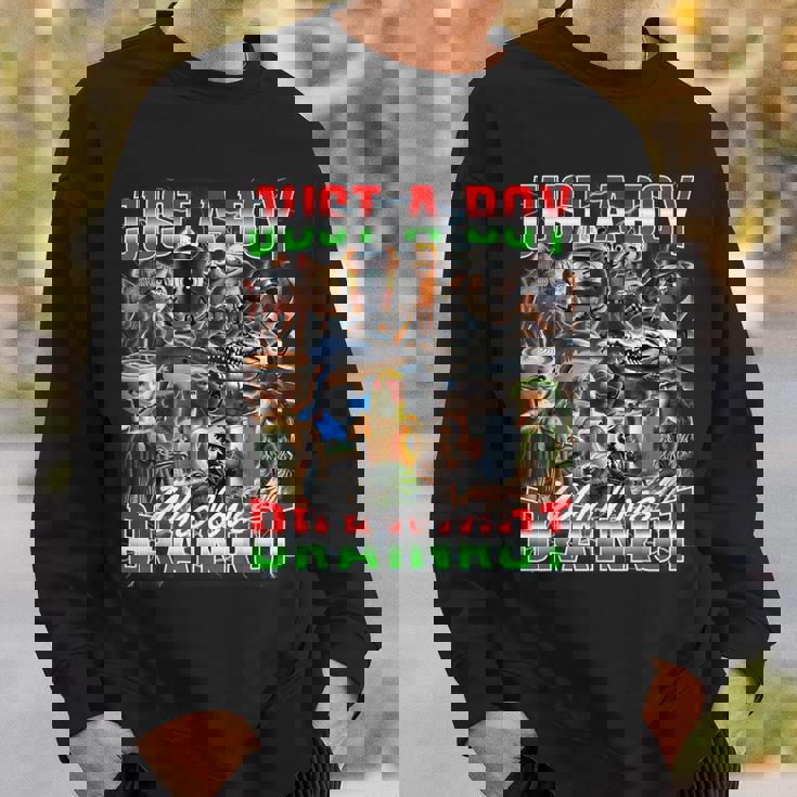 ブレインロットが大好きな少年 オールイタリアンブレインロットミーム スウェットシャツ 彼への贈り物