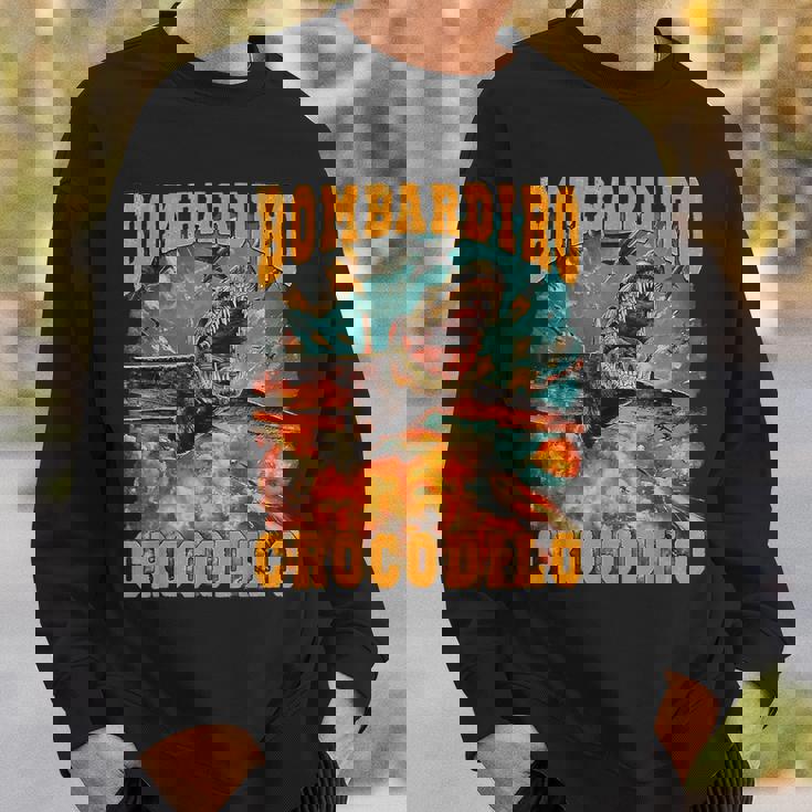 ボンバディロクロコダイルミームクロコダイルファイア-イタリアンブレインロット スウェットシャツ 彼への贈り物