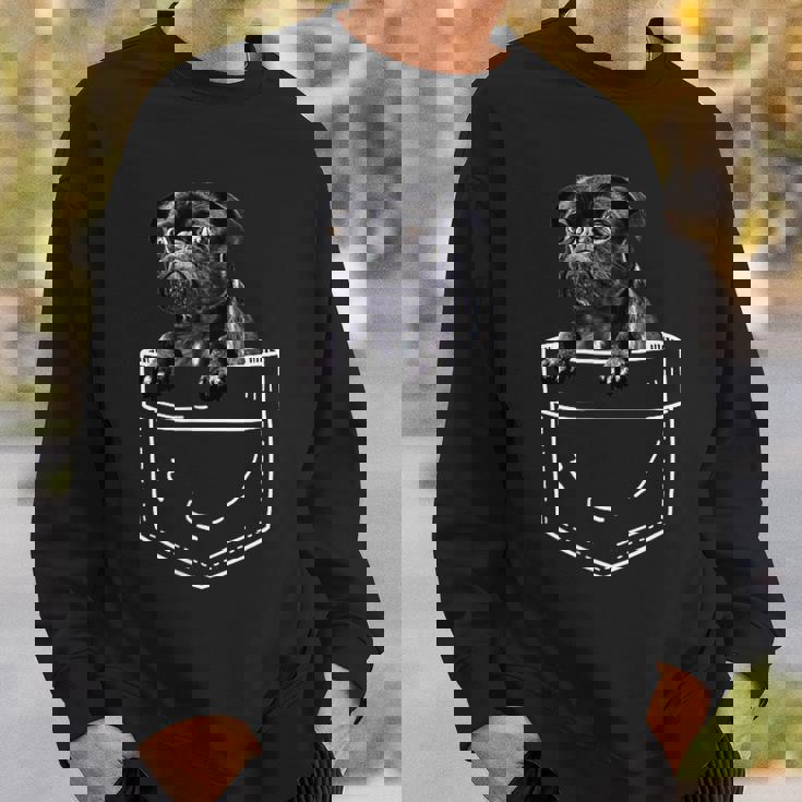 ポケットに入ったブラックパグ かわいい犬好きのギフト スウェットシャツ 彼への贈り物